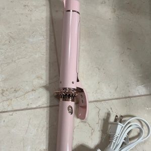 T3 singlepass curling iron 1.25”
